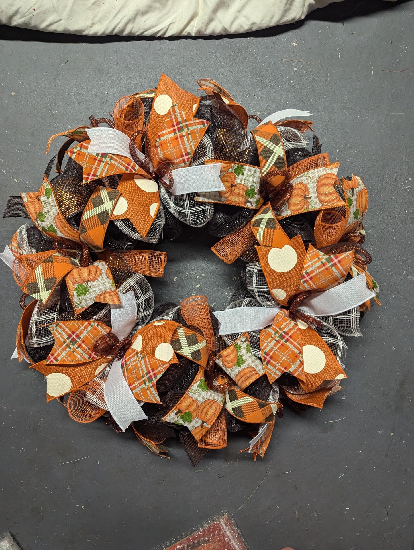 Open fall wreath, Fall wreath, Fall wreaths, wreath, Thanksgiving wreath, leaf wreaths, Fall decorations, Fall door décor, Cute fall wreath