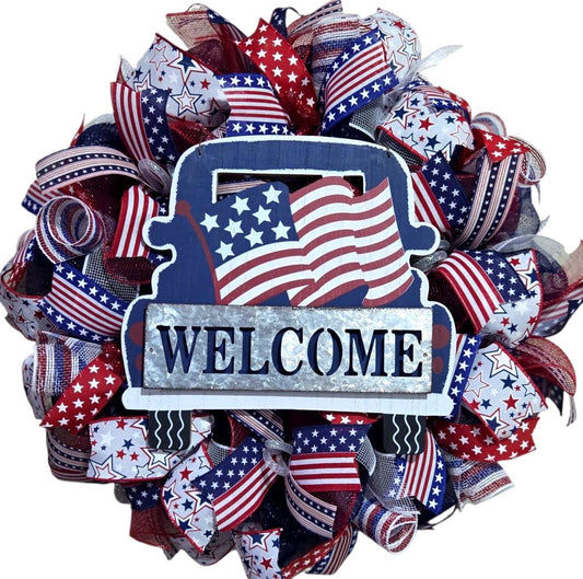 USA wreaths, patriotic wreaths, 4th of July wreath, fourth of July wreath, 4th of July wreath, mesh patriotic wreath, red white blue